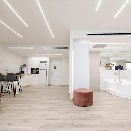 דירות אלמוג - מגדל הים Haifa Room photo
